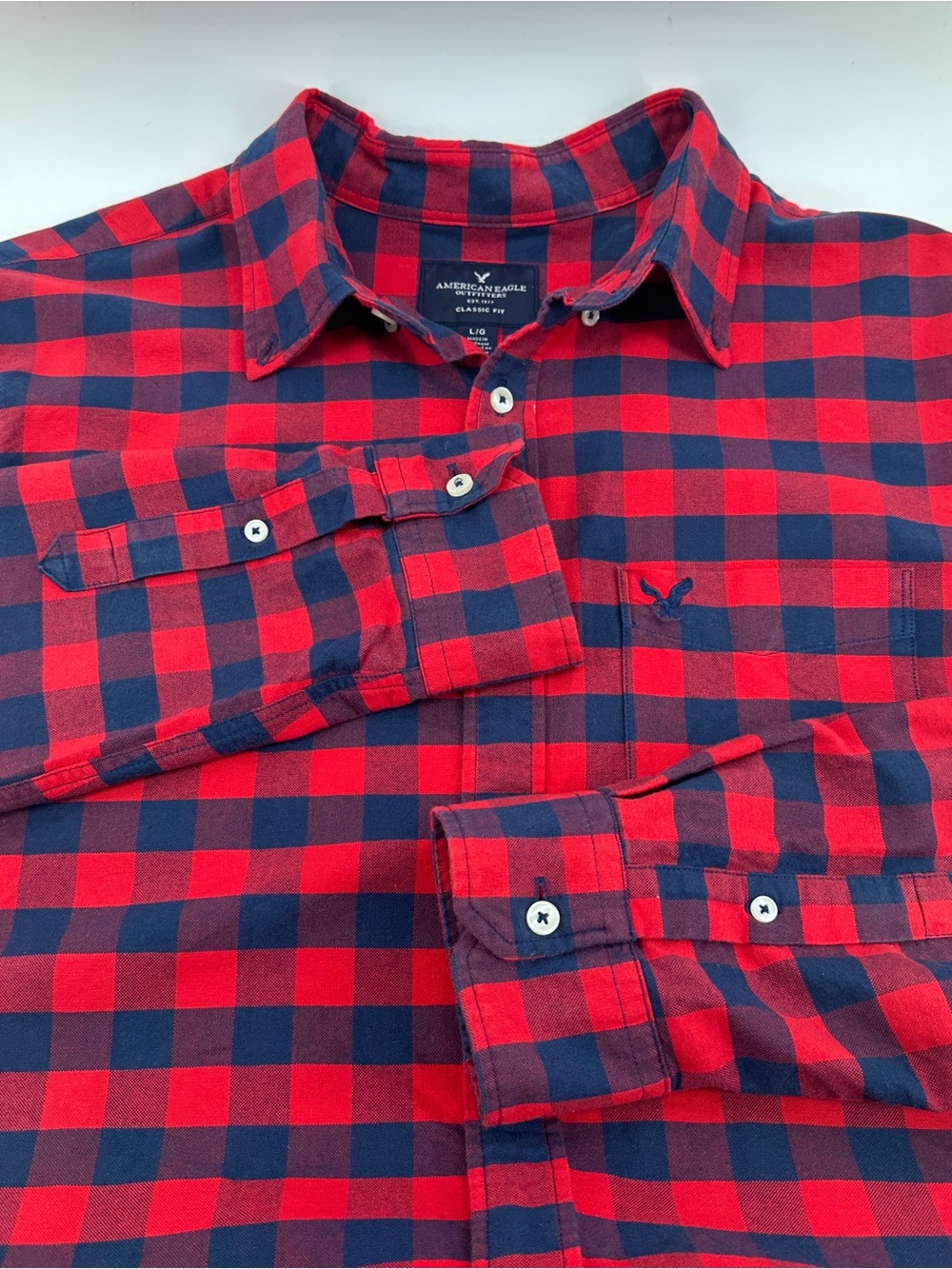 American Eagle Buffalo Check Shirt Men’s Large Red Navy Classic Fit